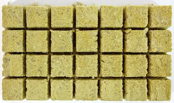 مکعب‌های پشم سنگ